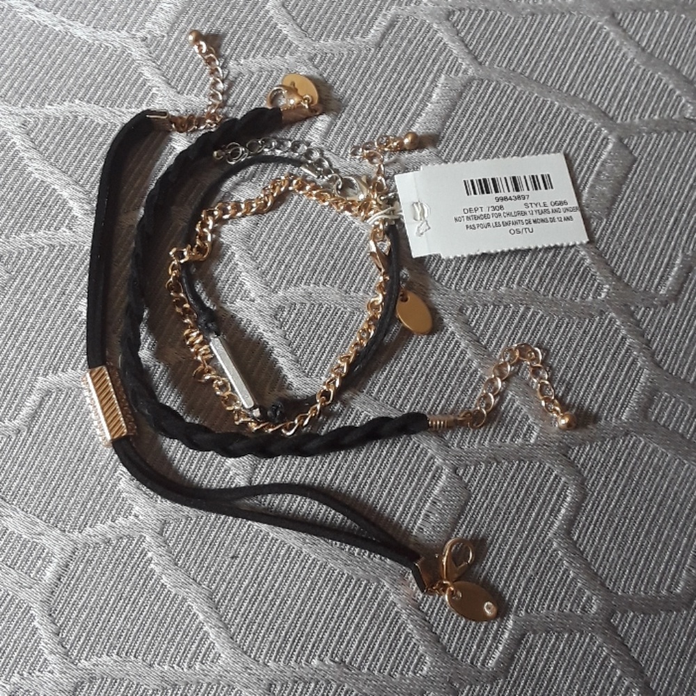Bracelet